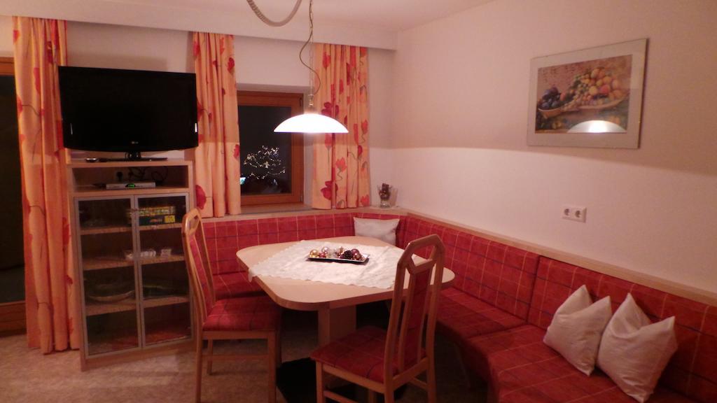 Ferienwohnung Haus Rainer Matrei in Osttirol Zimmer foto